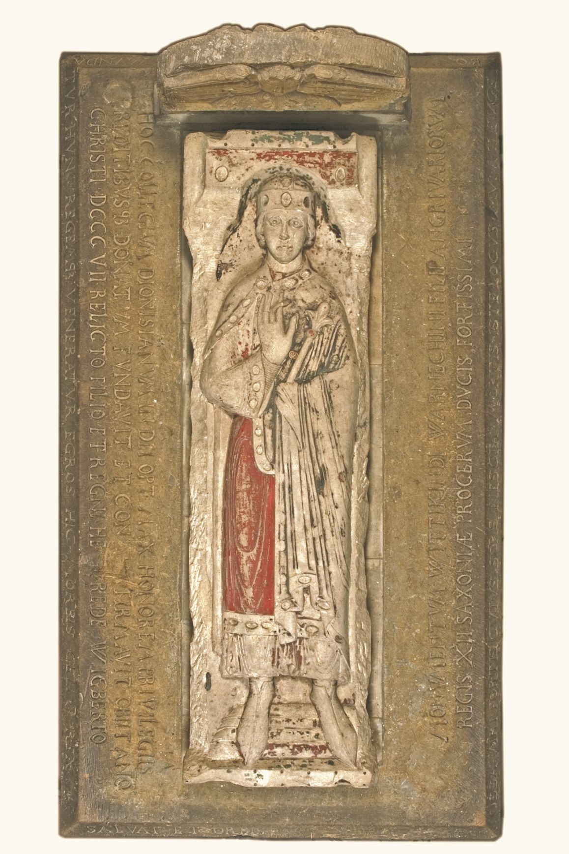 Die Grabplatte des Herzogs Widukind Foto Harald Wurm 2004 _CFS O